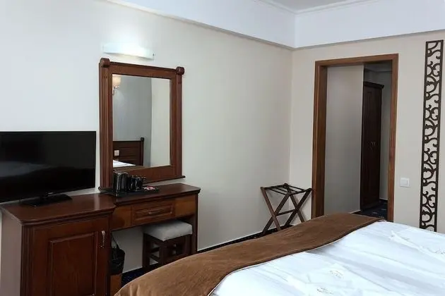 Tek Büyük veya İki Ayrı Yataklı Oda, Balkon