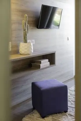 Standard Tek Büyük veya İki Ayrı Yataklı Oda, Havuz Manzaralı
