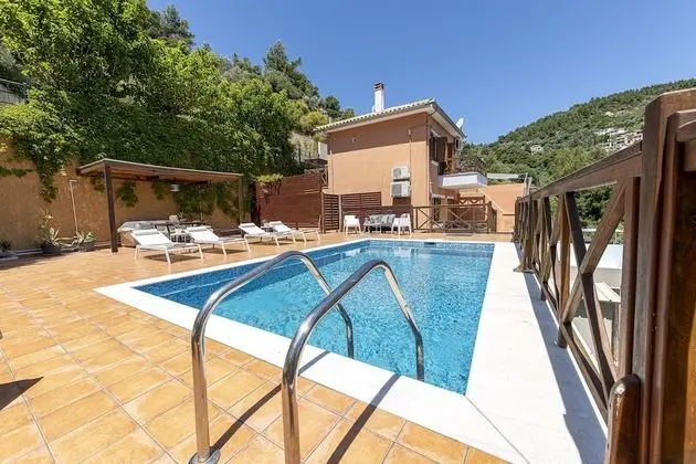 Executive Villa, 2 Yatak Odası, Kişiye Özel Havuzlu, Deniz Manzaralı