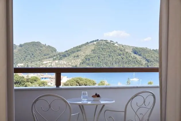 Premium Tek Büyük Yataklı Oda, Deniz Manzaralı