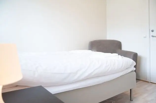 Tek Kişilik Oda, 1 Tek Kişilik Yatak, Ortak Banyo