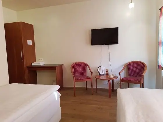 Tek Büyük veya İki Ayrı Yataklı Oda, Özel Banyo