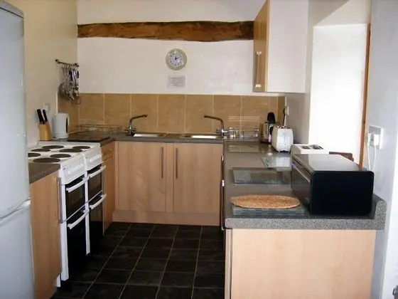 Standard Ev (Bunk Barn sleeps 20 - 5 bedrooms)