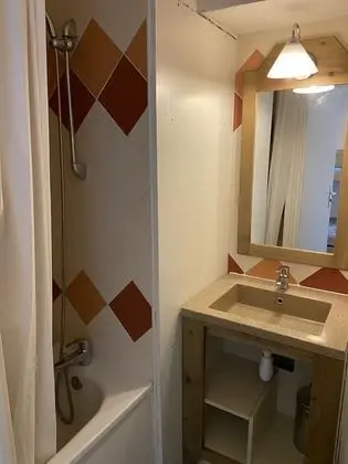 Stüdyo (2727043, Coin Montagne)