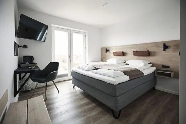 Business Oda, 1 En Büyük (King) Boy Yatak, Küvet, Şehir Manzaralı