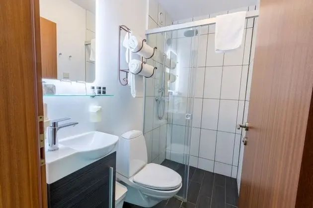 Standard Tek Büyük veya İki Ayrı Yataklı Oda, Özel Banyo