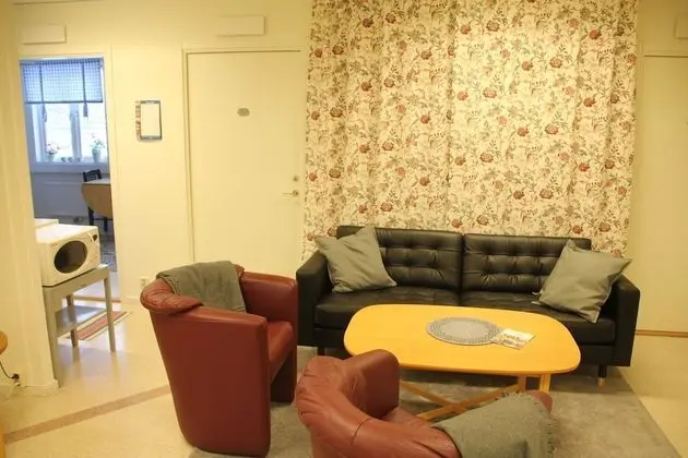 İki Ayrı Yataklı Oda, Ortak Banyo (Hostel, bed sheets are not provided)