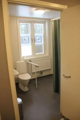 İki Ayrı Yataklı Oda, Ortak Banyo (Hostel, bed sheets are not provided)