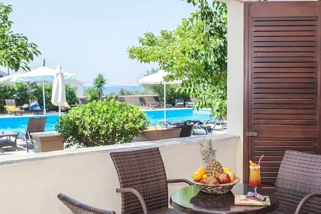 Apart Daire, Kısmi Deniz Manzaralı