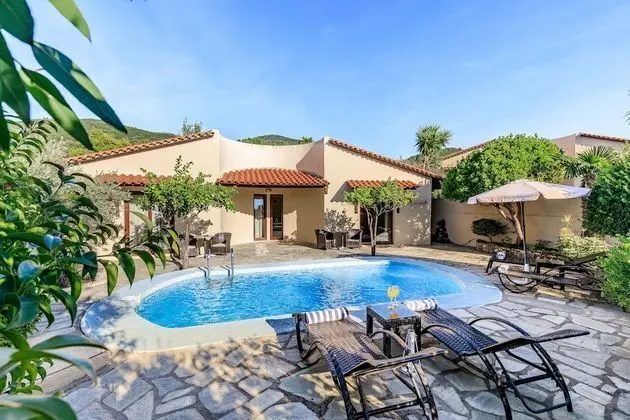 Bungalov (Sharing Pool)