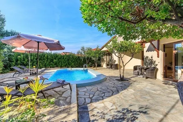 Bungalov (Sharing Pool)