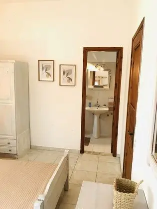 Üç Kişilik Oda