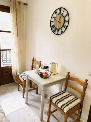 Üç Kişilik Oda