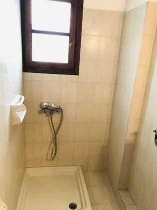 Üç Kişilik Oda