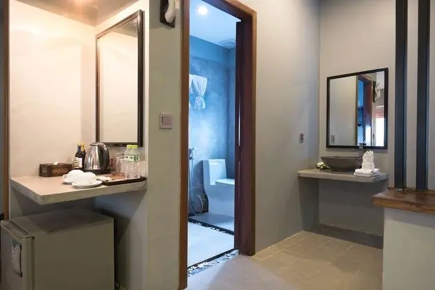 Deluxe Tek Büyük Yataklı Oda, Bahçe Manzaralı
