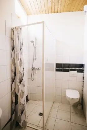 Dört Kişilik Oda, Özel Banyo