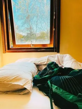 Üç Kişilik Oda, Ortak Banyo