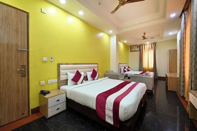Deluxe Family Room