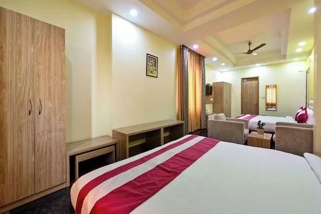 Deluxe Family Room