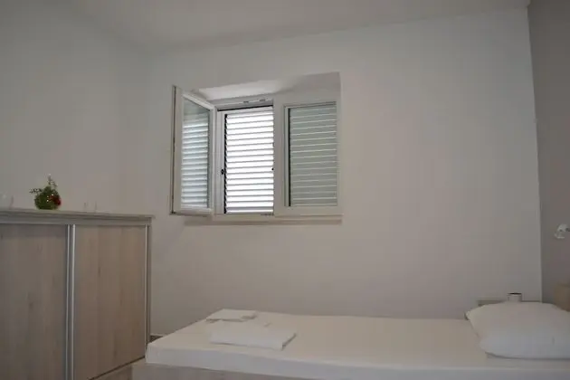 Tek Büyük Yataklı Oda, Özel Banyo (8)