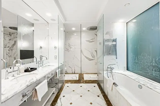 Sky Crown Apartment, 110 m2, 49th floor of the "Federation Tower West"