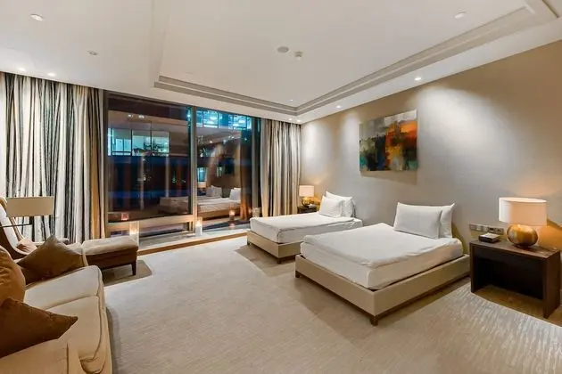 Sky Embassy Apartment, 220 m2, 49th floor of the "Federation Tower West"