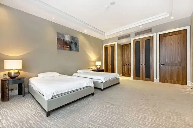 Sky Embassy Apartment, 220 m2, 49th floor of the "Federation Tower West"