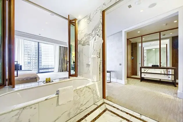 Sky Hermitage Apartment, 125 m2, 49th floor of the "Federation Tower West"