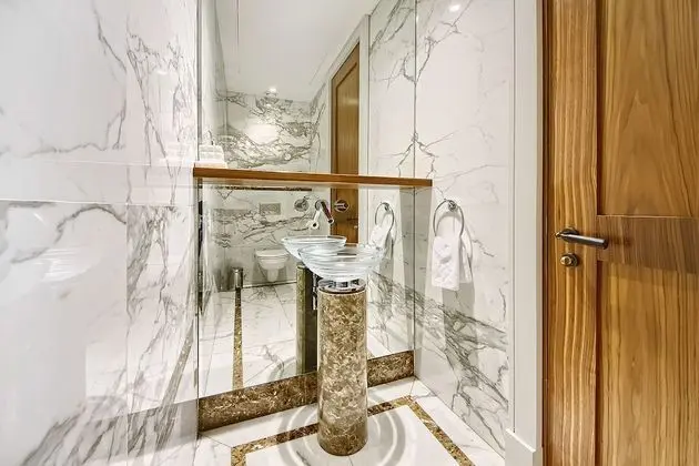 Sky Hermitage Apartment, 125 m2, 49th floor of the "Federation Tower West"