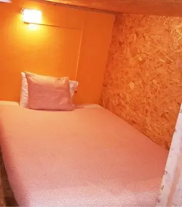 Ortak Ranzalı Oda, Karma Ranzalı Oda, Ortak Banyo