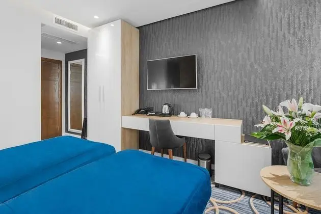 Standard Twin Room with Free Parking