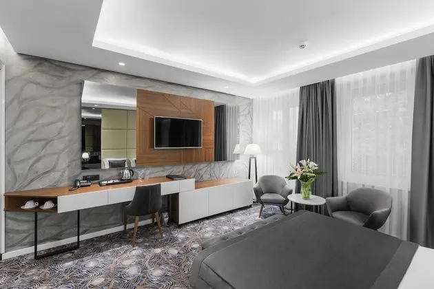 Superior Double Room with Free Parking