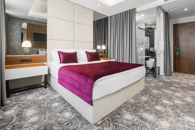 Superior Double Room with Free Parking