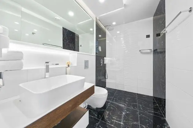 Superior Double Room with Free Parking