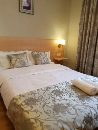 Premium Oda, 1 En Büyük (King) Boy Yatak