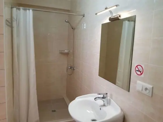 Premium Oda, 1 En Büyük (King) Boy Yatak