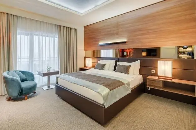 Executive Tek Kişilik Oda, Balkon, Havuz Manzaralı