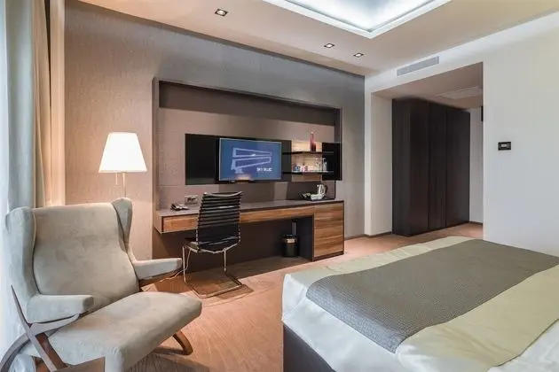 Executive Tek Kişilik Oda, Balkon, Havuz Manzaralı