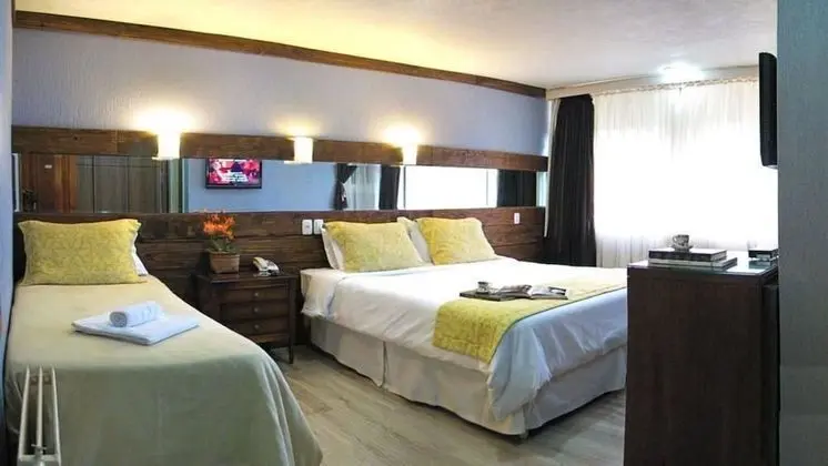 Deluxe Üç Kişilik Oda