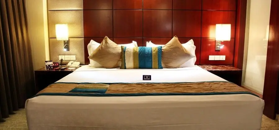 Executive Single, Double or Twin Room
