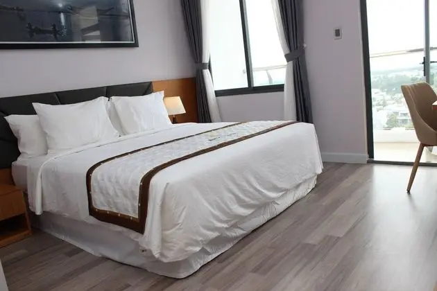 Deluxe Tek Büyük Yataklı Oda