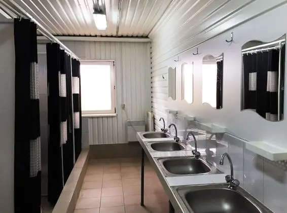Ortak Ranzalı Oda, Karma Ranzalı Oda (8 beds)