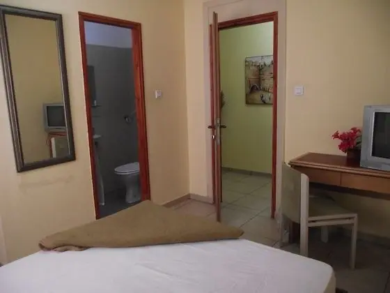 Superior Tek Büyük Yataklı Oda (A/C)