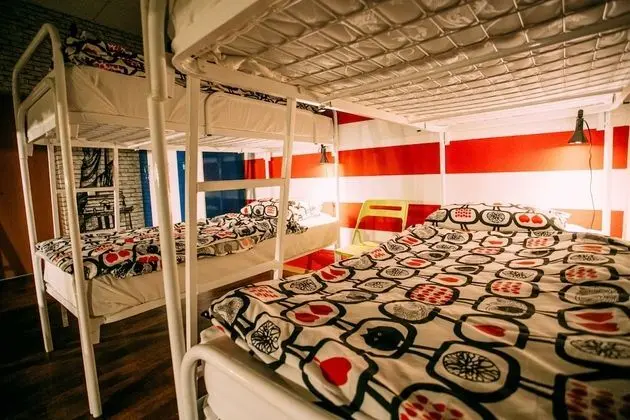 Ortak Ranzalı Oda, Sadece erkekler için (10 Beds)