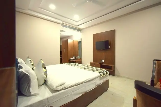 Deluxe Tek Büyük Yataklı Oda