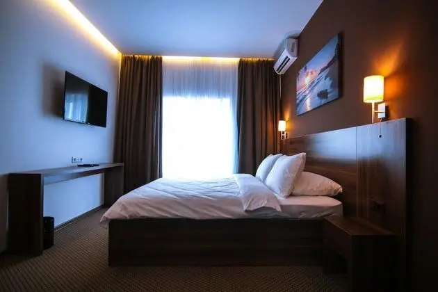 Tek Büyük veya İki Ayrı Yataklı Oda, Balkon