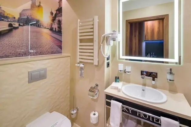 Deluxe Tek Büyük Yataklı Oda