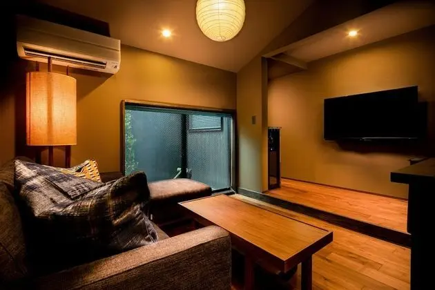 Ev (Vacation Home)