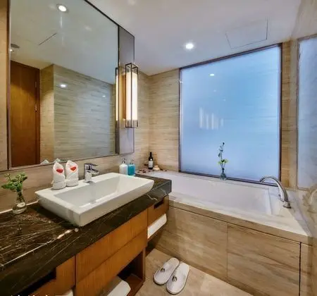 Business Tek Büyük veya İki Ayrı Yataklı Oda