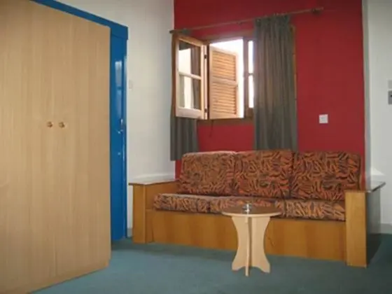 Tek Büyük Yataklı Oda